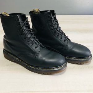 Dr. Martens Made in England 1460 Horween Leather
